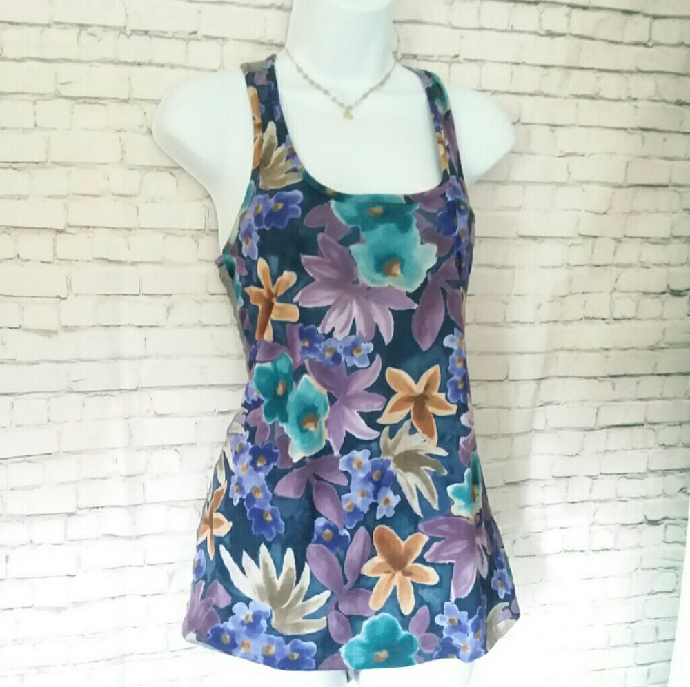 NICOLETTE lace back floral tank top